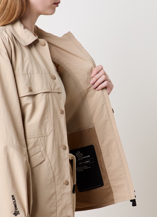 Moncler Kaeng jack met ceintuur - detail 4 beige