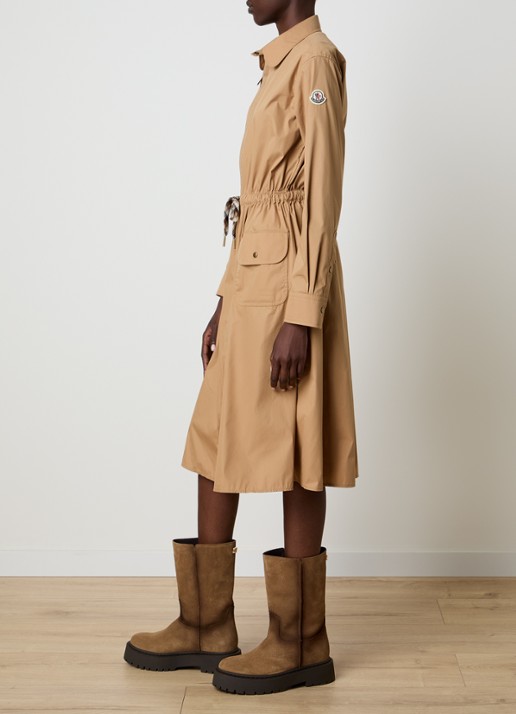Moncler Maxi blousejurk met klepzakken - voorkant 2 camel