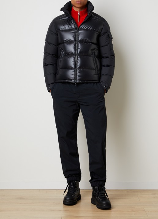 Moncler Maya puffer jack met donsvulling en afneembare capuchon - voorkant 6 zwart