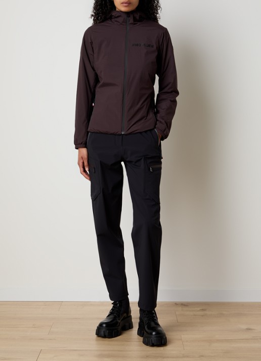 Moncler Mietres softshell jack met capuchon en logo - voorkant 6 donkerbruin