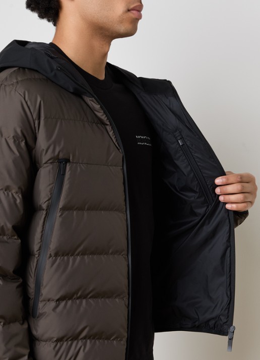 Moncler Puffer jack met donsvulling en capuchon - detail 4 donkerbruin
