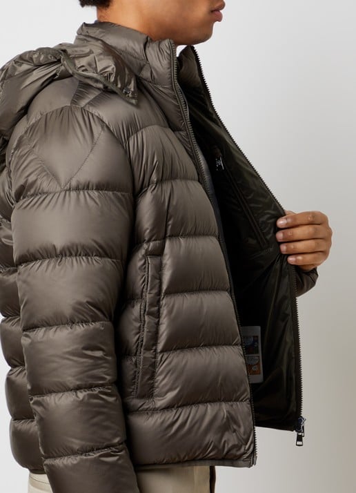 Moncler Ravenlock puffer jack met donsvulling en afneembare capuchon - detail 2 bronsgroen