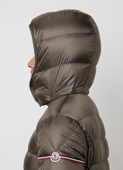 Moncler Ravenlock puffer jack met donsvulling en afneembare capuchon - detail 3 bronsgroen