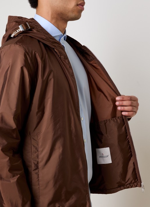 Moncler Remoray windjack met capuchon en steekzakken - detail 3 bruin