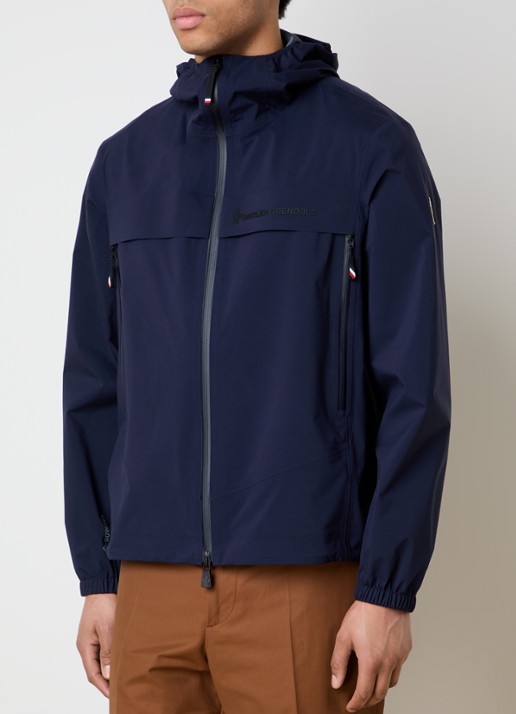 Moncler Shipton Gore-Tex windjack met logoborduring en ritszakken - detail donkerblauw