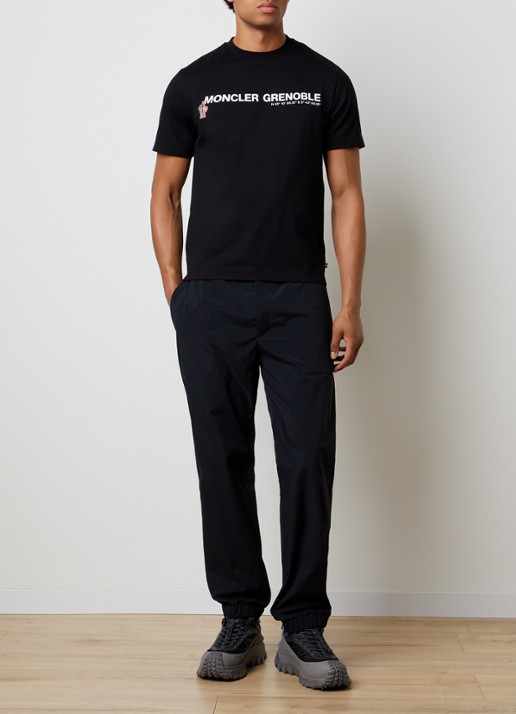 Moncler T-shirt met logo - voorkant 5 zwart