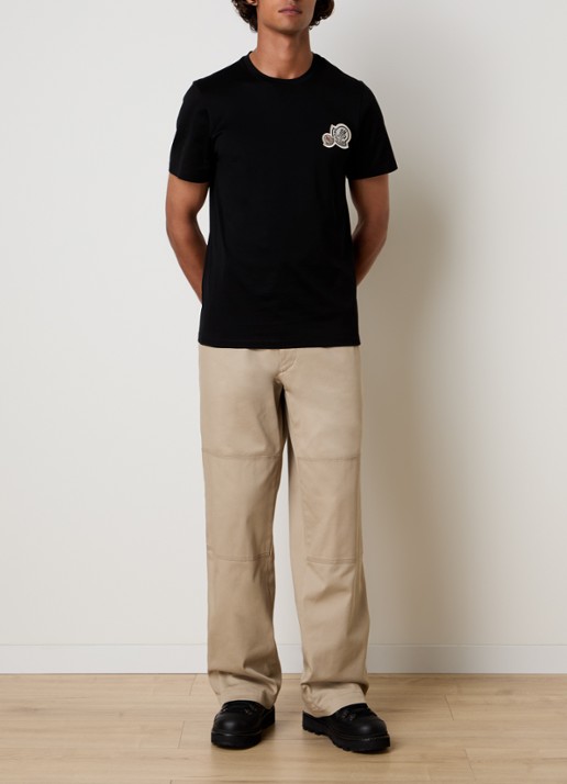 Moncler T-shirt met logoborduring - voorkant 4 zwart