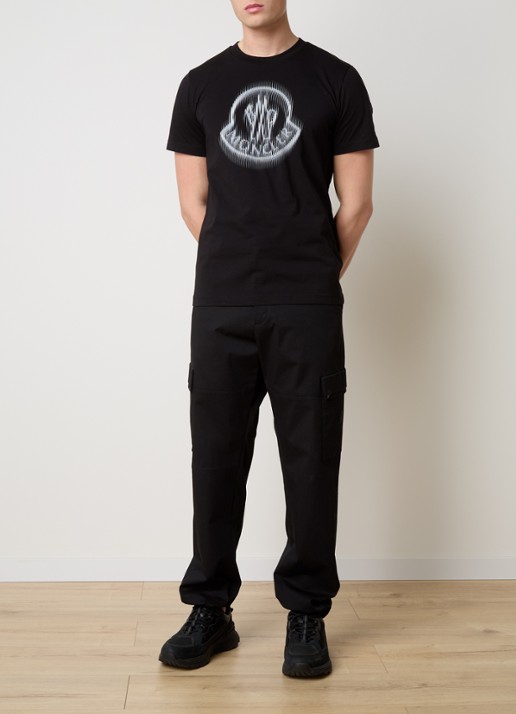 Moncler T-shirt met logoprint - voorkant 4 zwart