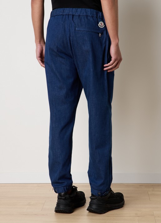Moncler Tapered fit joggingbroek van chambray met steekzakken - achterkant indigo