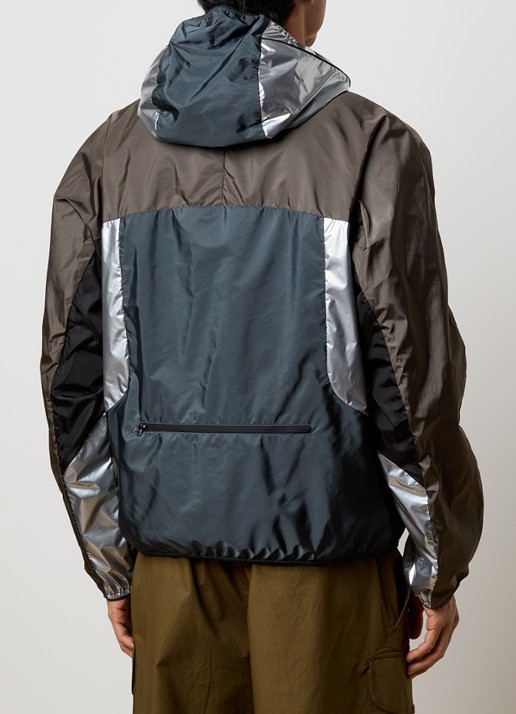 Moncler Windjack met capuchon en ritszakken - achterkant zwart