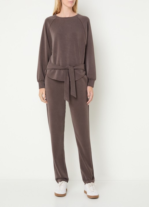 Moscow Romy sweater met strikceintuur - voorkant 3 bruin