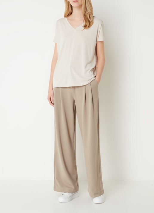 MSCH Copenhagen Fenya T-shirt met V-hals en stretch - voorkant 2 beige
