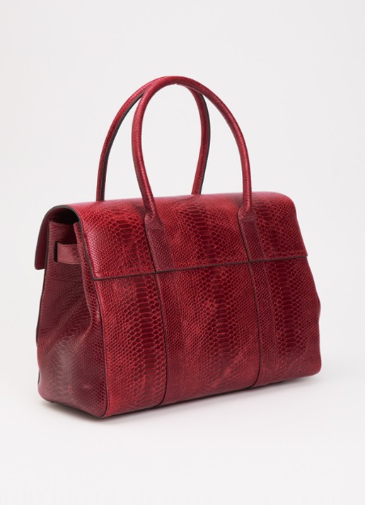 Mulberry Bayswater schoudertas van leer met slangenstructuur - achterkant cranberryrood