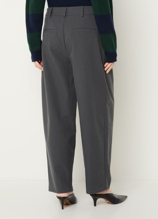 My Essential Wardrobe Evie loose fit pantalon met plissé - achterkant donkergrijs