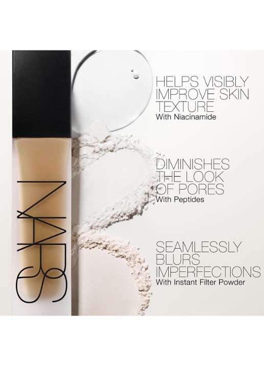 NARS Natural Matte Longwear Foundation - vloeibare foundation - detail 7  moorea