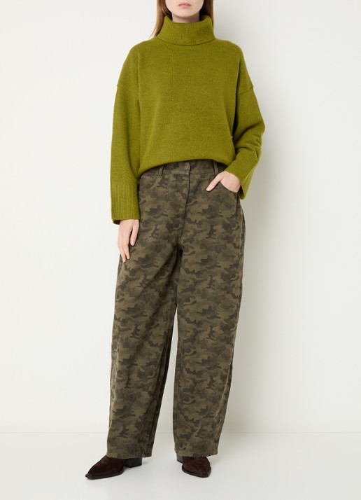 Neo Noir Haven high waist tapered fit broek met camouflageprint - voorkant 3 legergroen