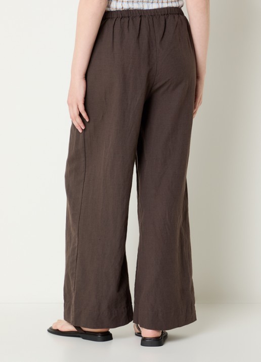 Neo Noir Heifa high waist wide fit broek in linnenblend met steekzakken  - achterkant 3 donkerbruin