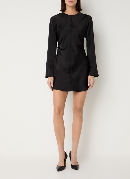Neo Noir Jumari mini jurk van satijn met plooidetail - voorkant 4 zwart