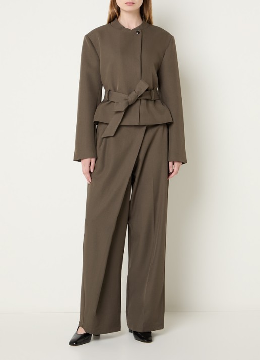 Neo Noir Kailyn blazer met ceintuur - voorkant 3 bronsgroen