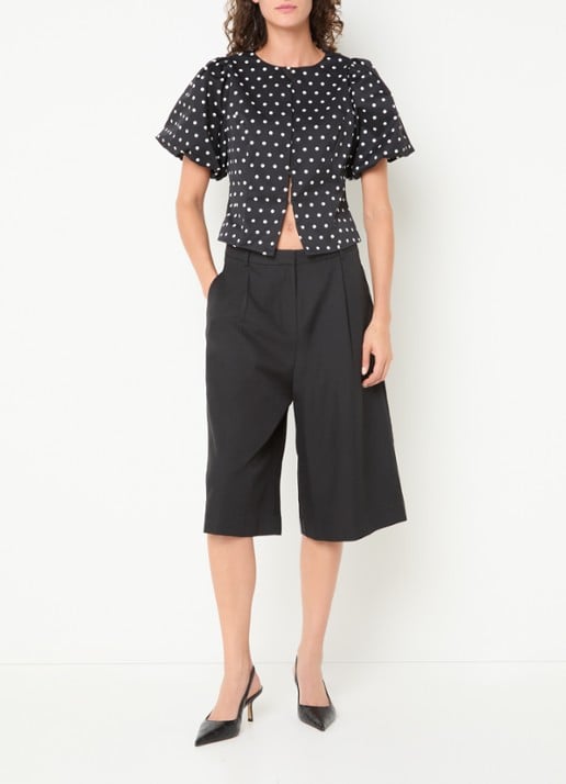 Neo Noir Rima high waist wide fit korte pantalon met plooidetail - voorkant 3 zwart
