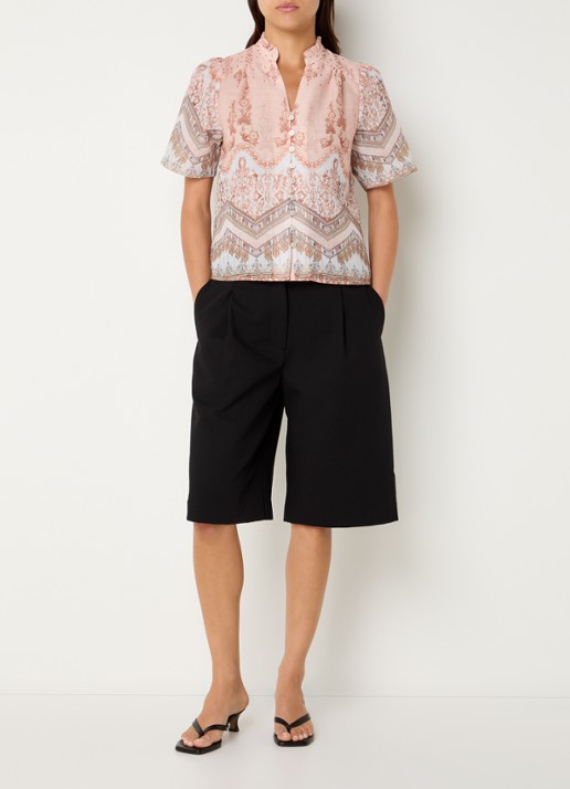 Neo Noir Torana blouse met bloemenprint  - voorkant 2 abrikoos