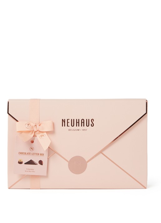 Neuhaus Chocolate Letter Box chocolade bonbons 15 stuks - voorkant undefined
