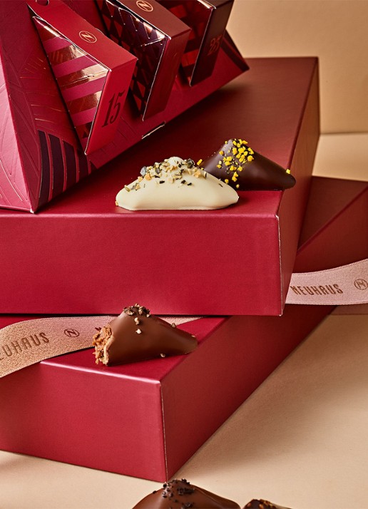 Neuhaus Irrésistible adventskalender met chocolade - 25 dagen - detail 4 rood