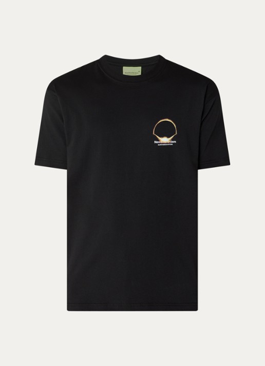 New Amsterdam Surf Association Eclipse T-shirt met logo- en backprint - voorkant 2 zwart