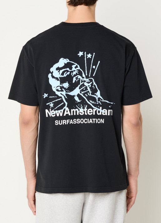 New Amsterdam Surf Association T-shirt met logo- en backprint - detail zwart