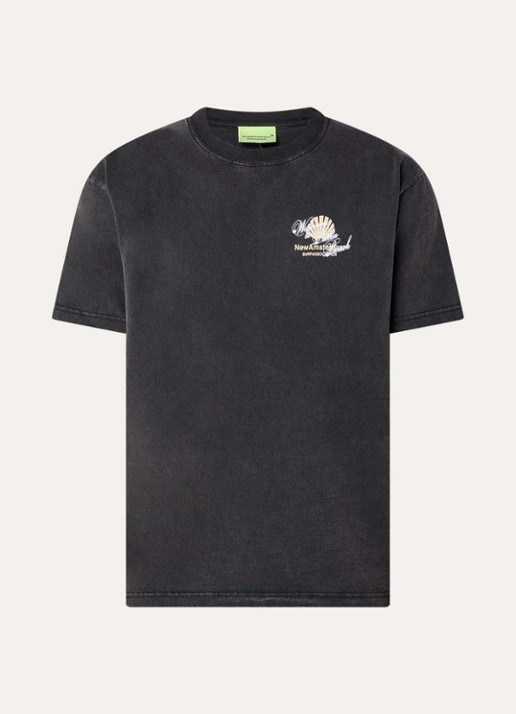 New Amsterdam Surf Association Welcome To Palmbeach T-shirt met logo- en backprint - voorkant antraciet
