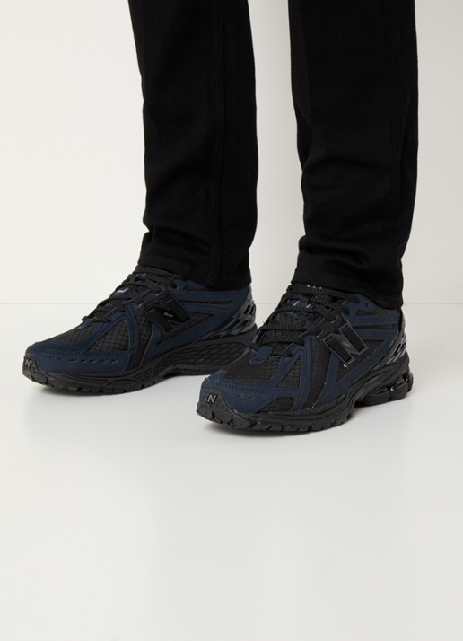 New Balance 1906 sneaker met leren details - voorkant 5 donkerblauw