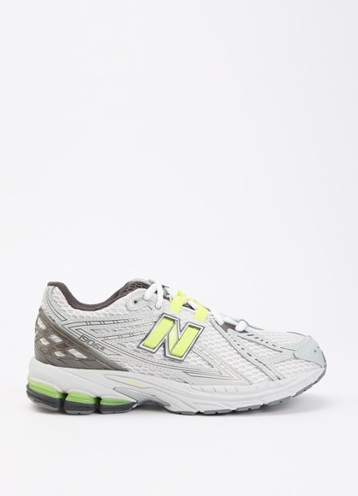 New Balance 1906 sneaker met mesh details