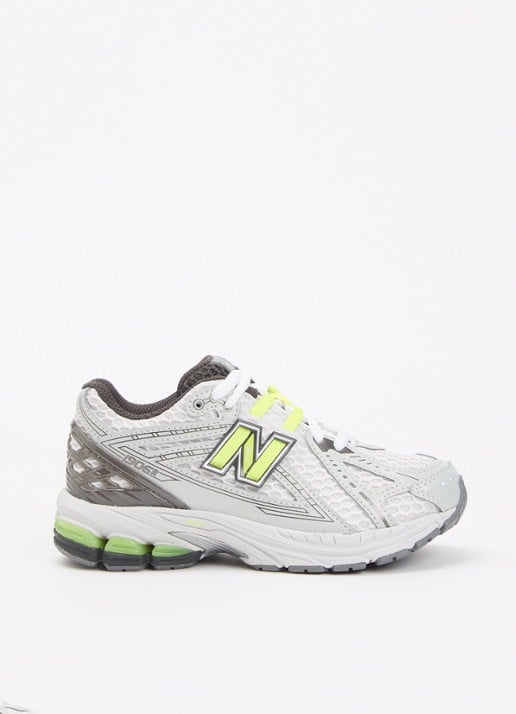 New Balance 1906 sneaker met mesh details