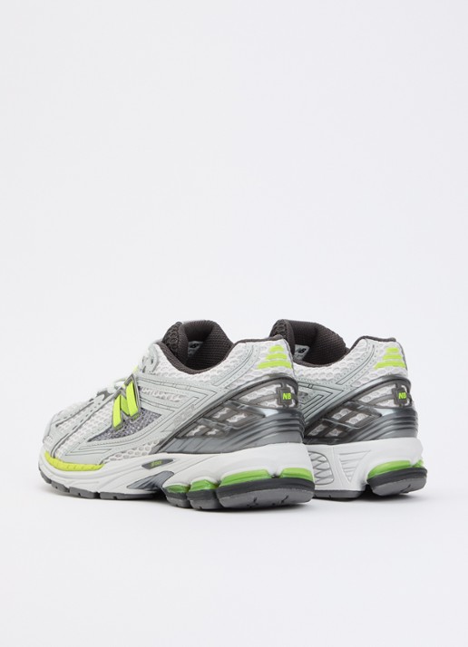 New Balance 1906R sneaker van mesh met metallic details - achterkant 2 grijs