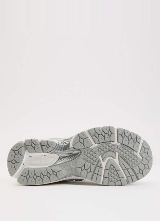 New Balance 1906R sneaker van mesh met metallic details - detail 3 lichtgrijs
