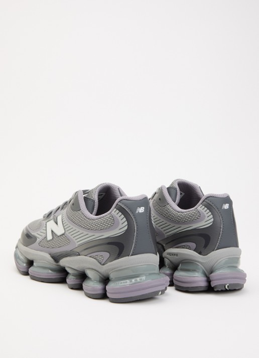 New Balance 2000 sneaker met mesh details - achterkant grijs