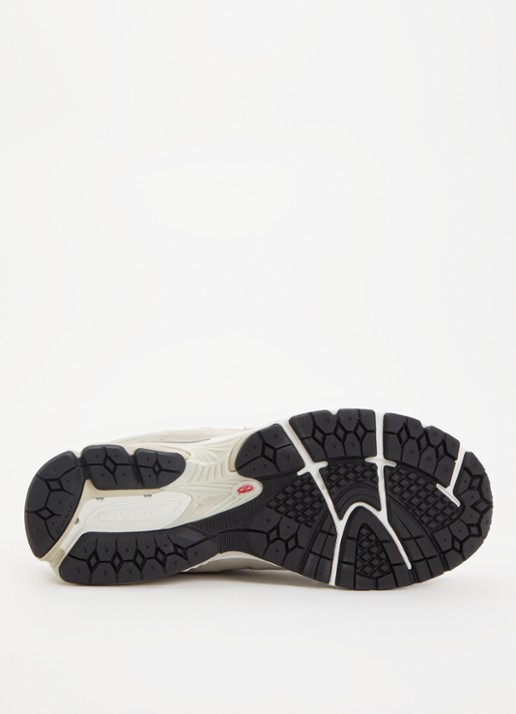 New Balance 2002 sneaker met suède details - detail 3 beige