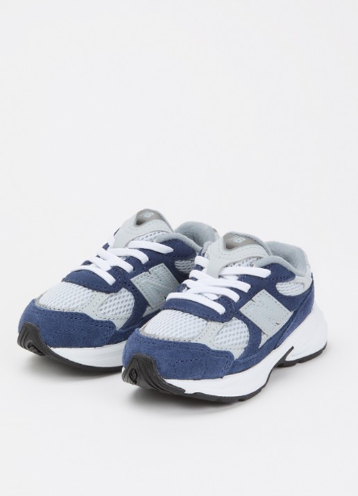 New Balance 2010 sneaker met details van mesh - voorkant 4 donkerblauw