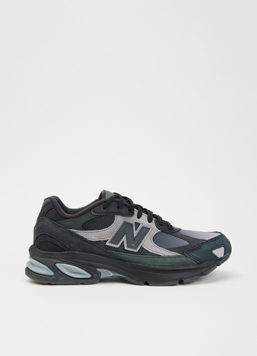 New Balance 2010 sneaker met mesh details - voorkant 4 zwart
