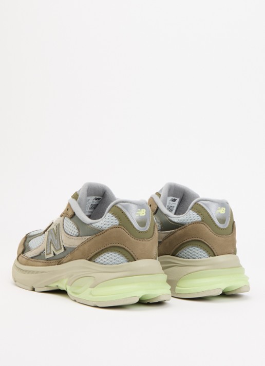 New Balance 2010 sneaker van mesh met details van nubuck - achterkant 5 mosgroen