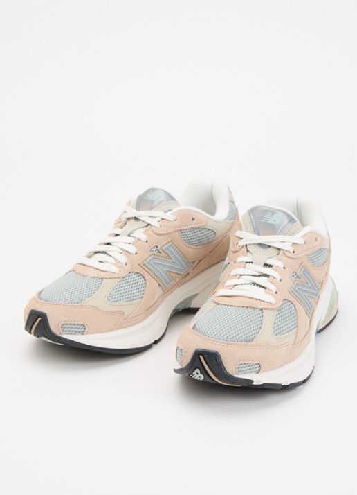 New Balance 2010 sneaker van mesh met details van nubuck - detail beige