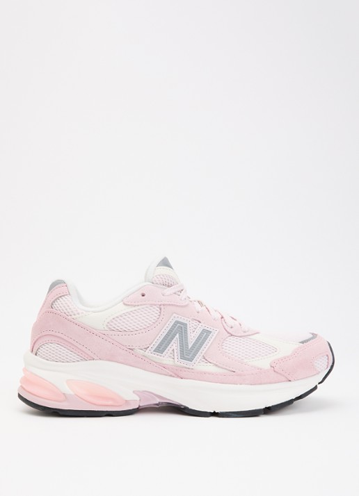 New Balance 2010 sneaker van mesh met suède details - voorkant 5 lichtroze