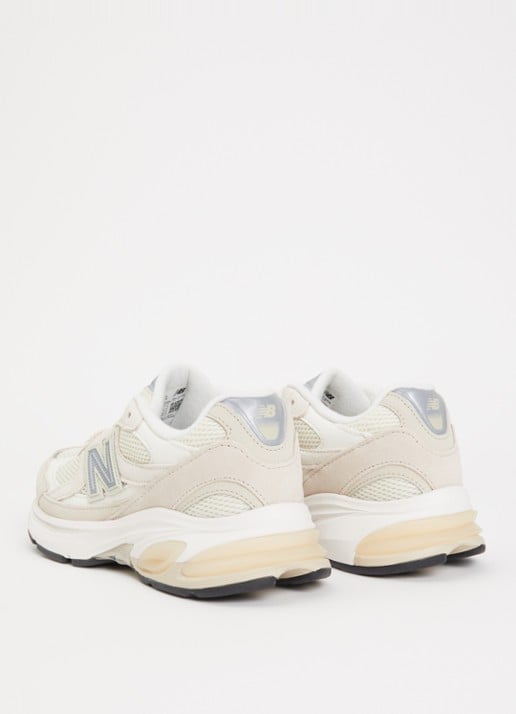 New Balance 2010 sneaker van mesh met suède details - achterkant 4 creme