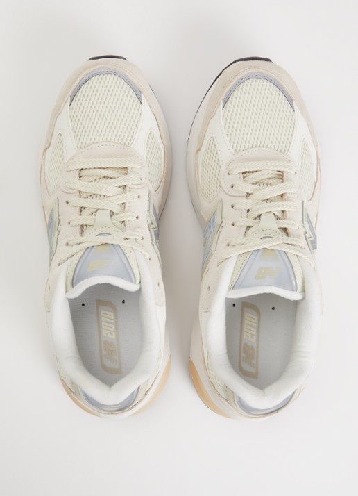 New Balance 2010 sneaker van mesh met suède details - detail 2 creme