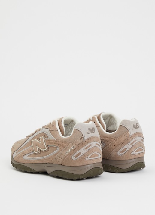 New Balance 204L sneaker van suède - achterkant 4 beige