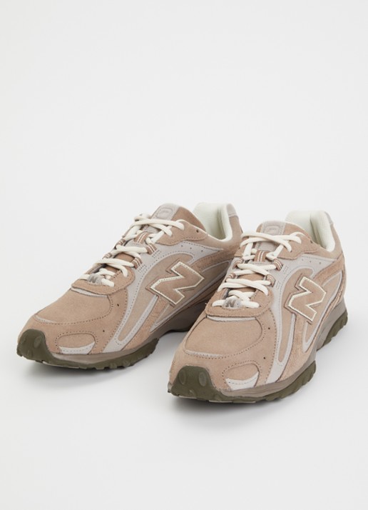New Balance 204L sneaker van suède - detail beige
