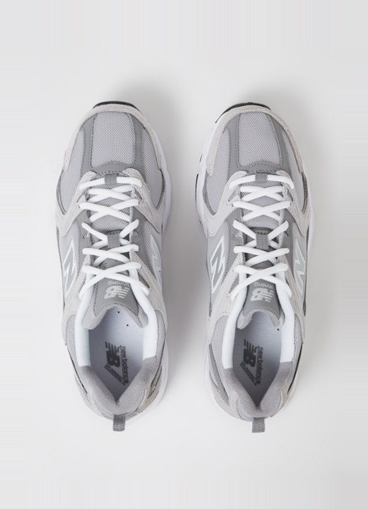 New Balance 530 sneaker met leren details - detail 3 lichtgrijs