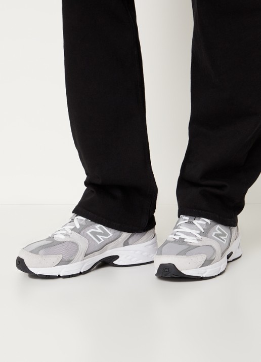 New Balance 530 sneaker met leren details - voorkant 6 lichtgrijs