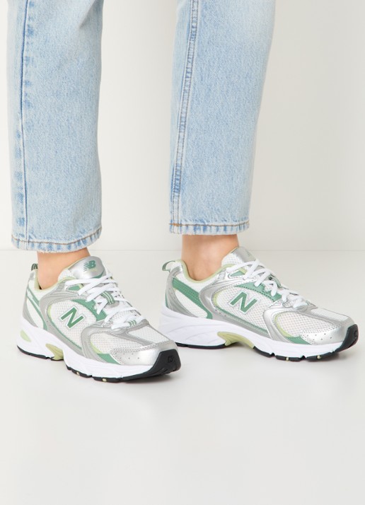 New Balance 530 sneaker met mesh details - voorkant 2 groen