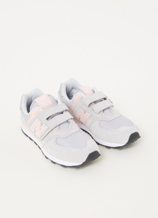 New Balance 574 sneaker met suède details - voorkant 4 lichtgrijs